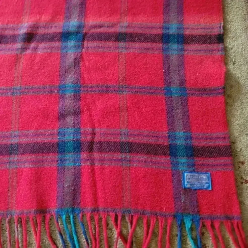 Pendleton Red Blue Green Plaid Wool Fringe Blanket Vintage USA Made 52x73in